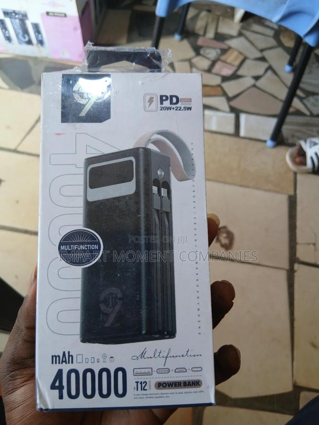 9t 40, 000 Mah Fast Charging Power Bank · Photo 3