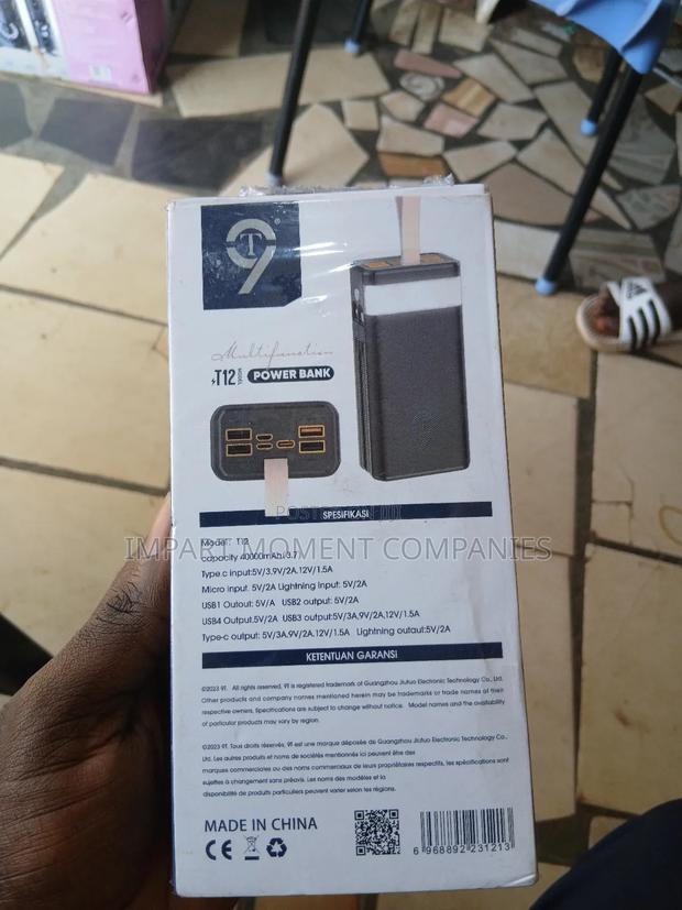 9t 40, 000 Mah Fast Charging Power Bank · Photo 4