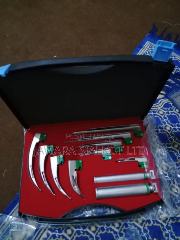 Layrangoscope Fiber Optic Miller and Maccoy 9 Blade Set photo 2