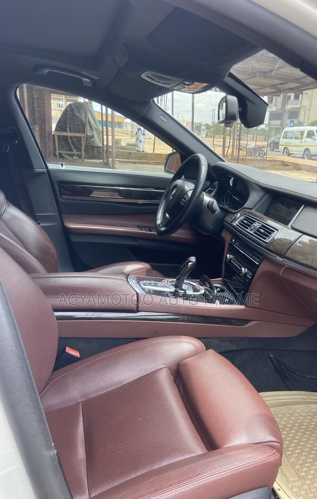 BMW 7 Series 750Li xDrive 4dr Sedan AWD (4.4L 8cyl Turbo 8A) 2014 White