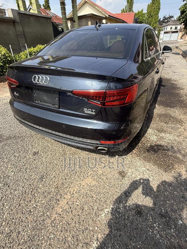 Audi A4 2.0T Season of Audi Premium AWD quattro 2017 Black