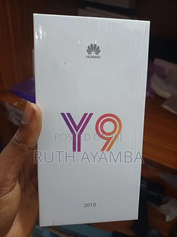 New Huawei Y9 2019 128 GB Black · Photo 4
