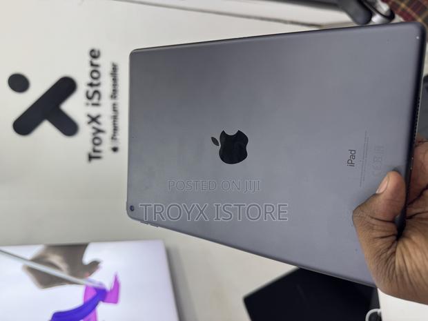 Apple iPad 10.2 (2019) 32 GB Silver