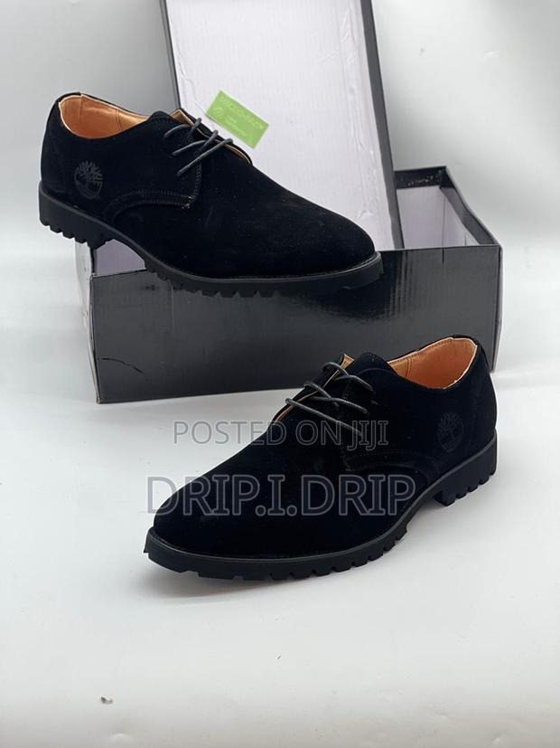 Timberland Suede Official Wear . Tough and Classic · Photo 4