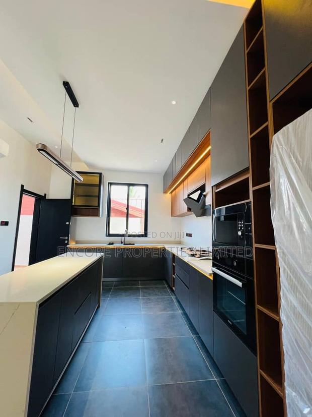 4bdrm House in Encore Properties, Owusu Ansah for sale · Photo 4