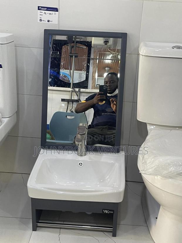 Cabinet Basin