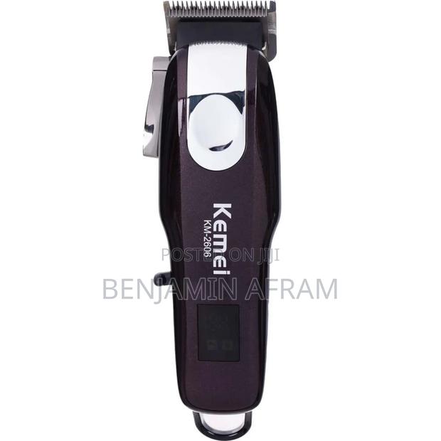 Usb Rechargeable Barbering Trimmer LCD Barbers Clippers Km-2606 photo 2
