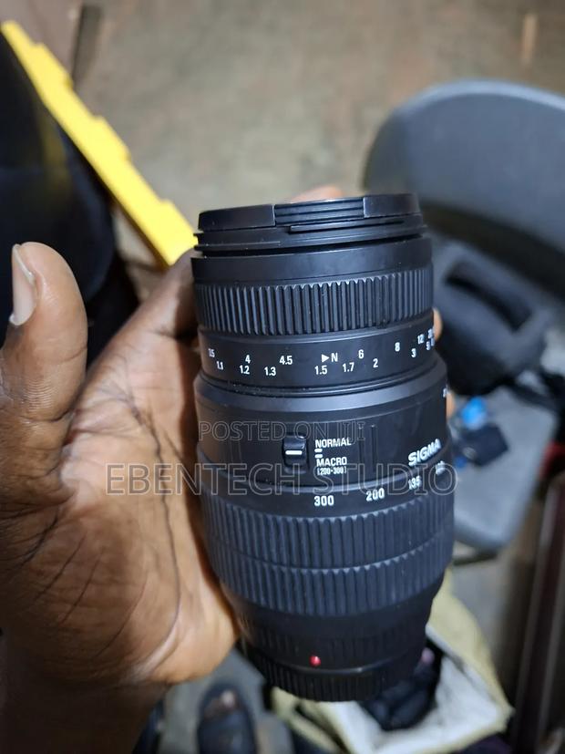 Nikon 70-300mm Lens Sigma Brand Af Mount photo 2