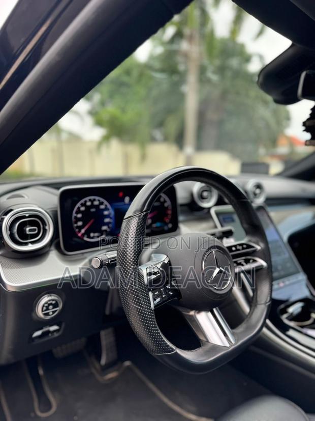 Mercedes-Benz C300 2022 Black