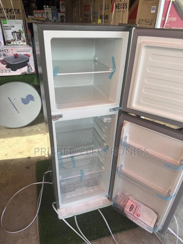 Delron Double Door Fridge 102 Litres Top Freezer photo 5