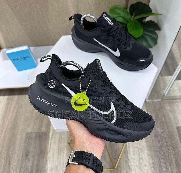Nike Zoom Trainers Blacksilver · Photo 3