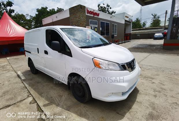 Nissan NV200 2015 White