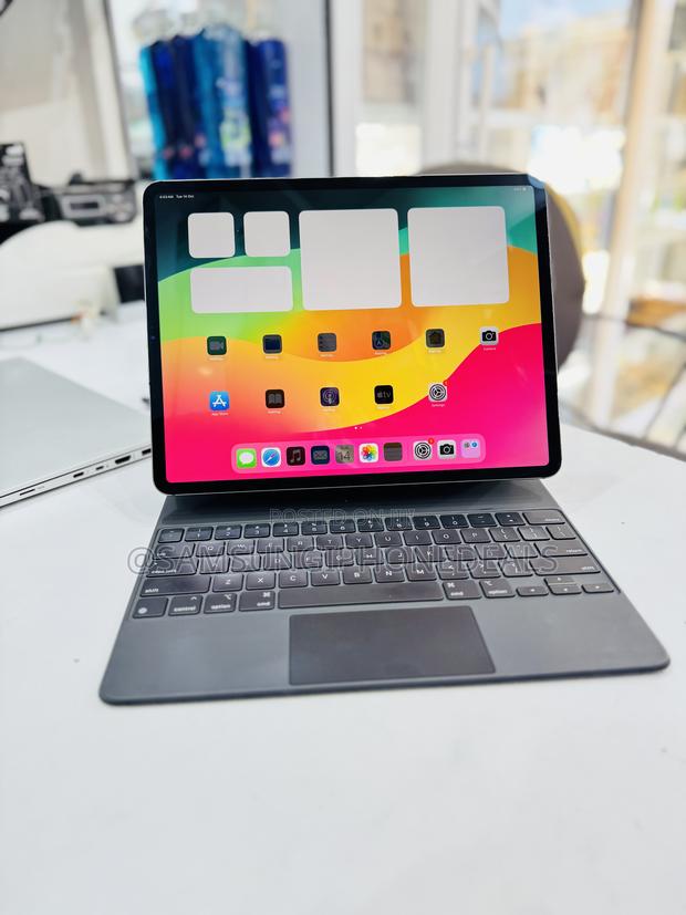 Apple iPad Pro 12.9 (2020) 256 GB Black