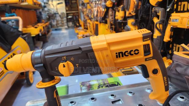 Ingco Rotary Hammer 950 Watts With Replaceable Chuck for All Bit Types · Photo 4