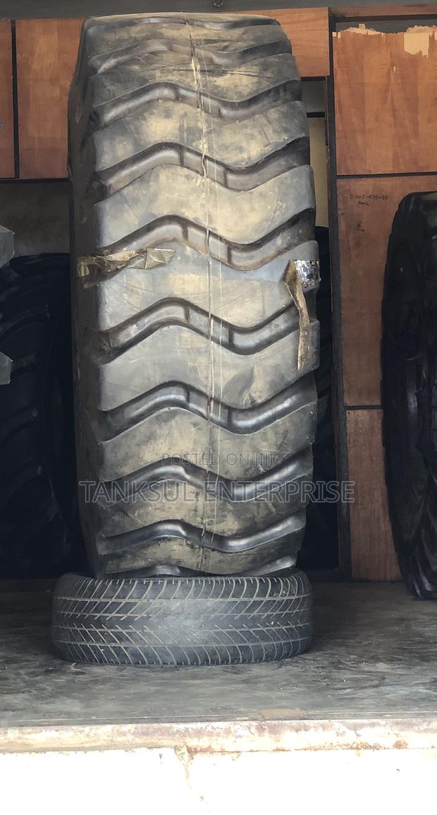 E-3/L-3 Otr Tyre 23.5-25 Wheel Loader Tyre · Photo 4