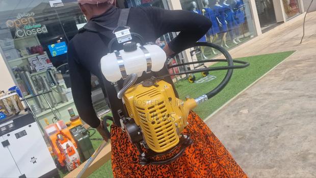 Robin Multipurpose Brush Cutter