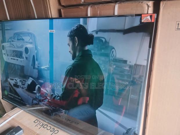 Realistic Colors, Smart Control — TCL 55” Google Tv · Photo 3