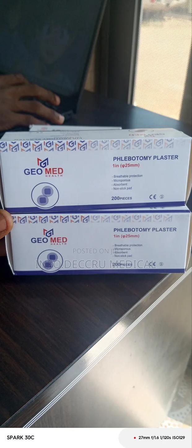 Phlebotomy Wound Plaster · Photo 3