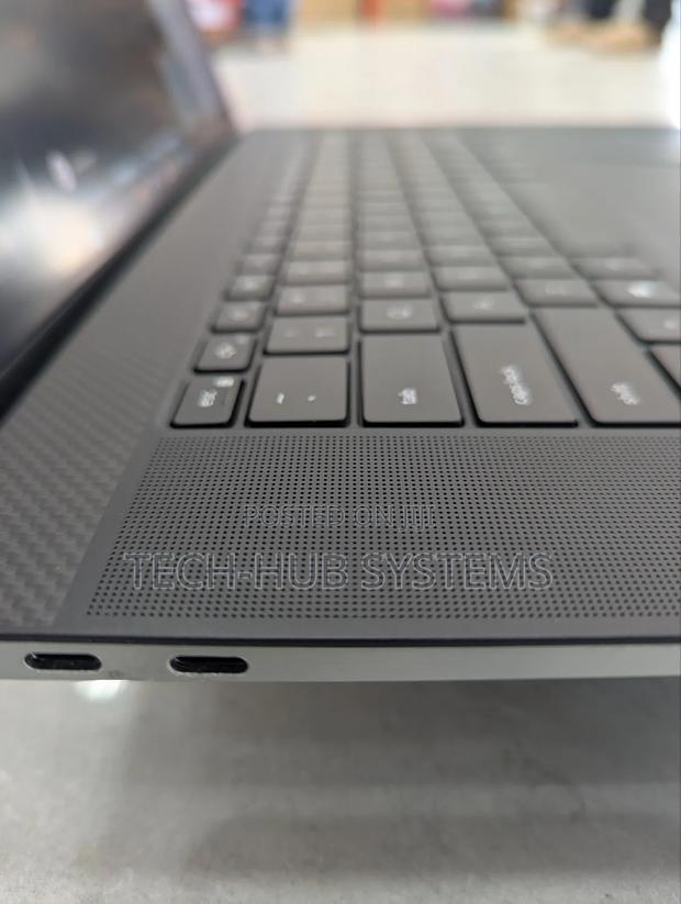 Laptop Dell Precision 5690 16GB Intel Core I7 SSD 512GB photo 5