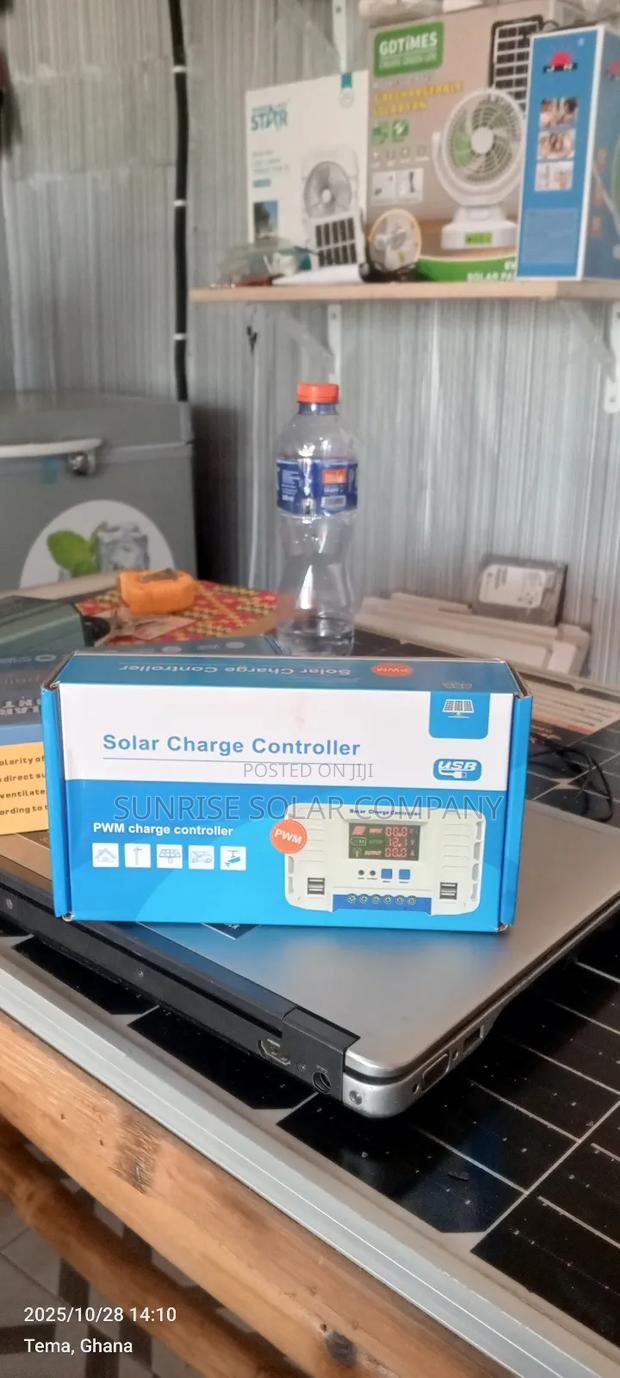 Solar Charge Controller photo 3