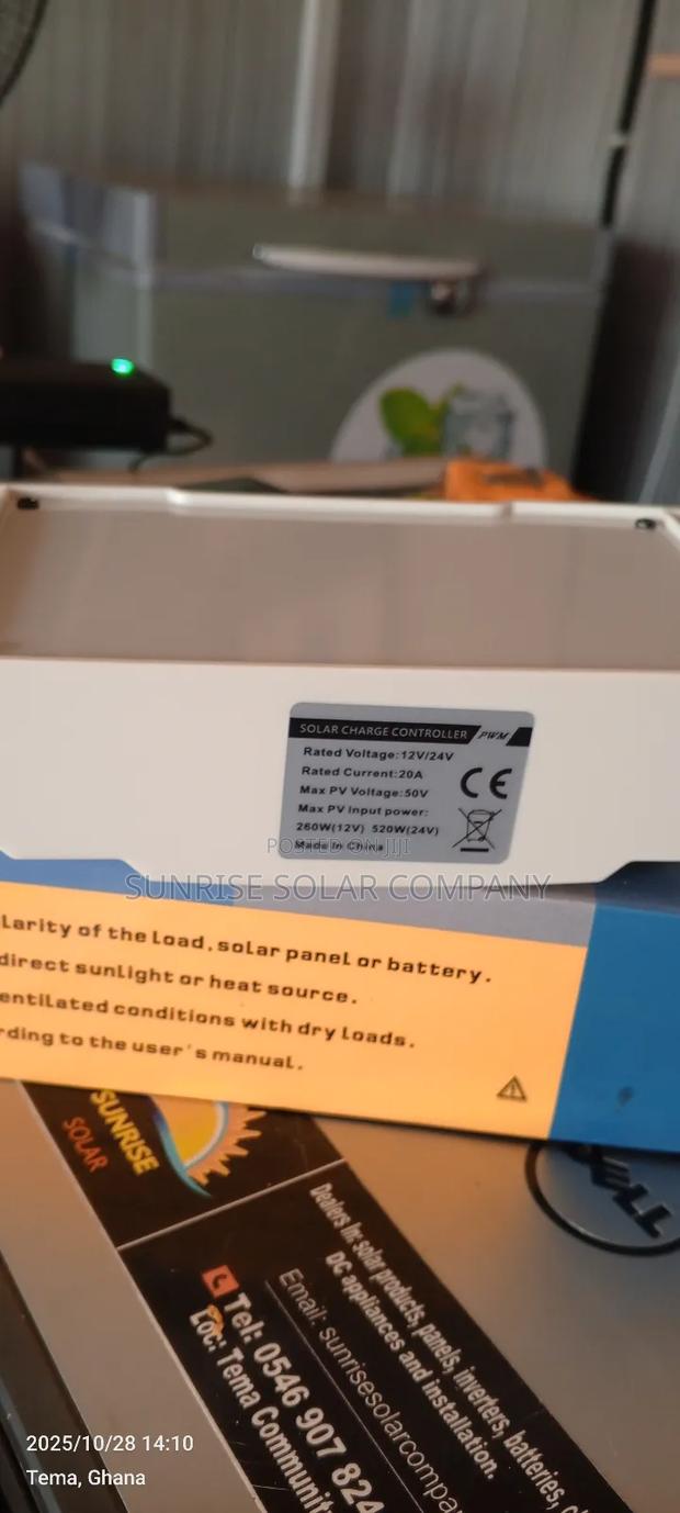 Solar Charge Controller photo 2