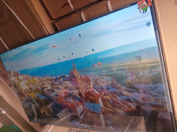 The Perfect Mix of Style and Performance — TCL 55” Smart Tv. · Photo 3