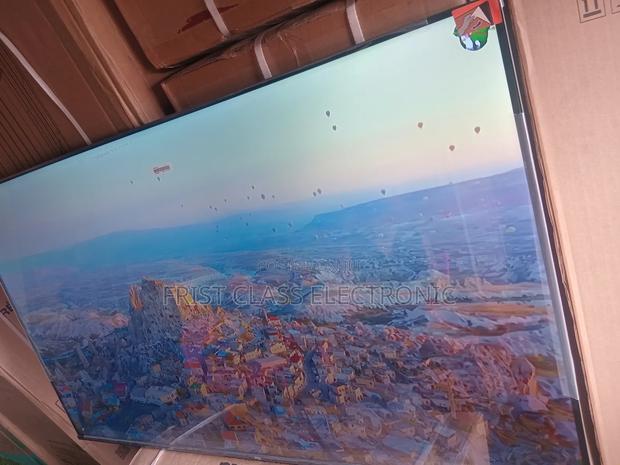 The Perfect Mix of Style and Performance — TCL 55” Smart Tv. · Photo 4