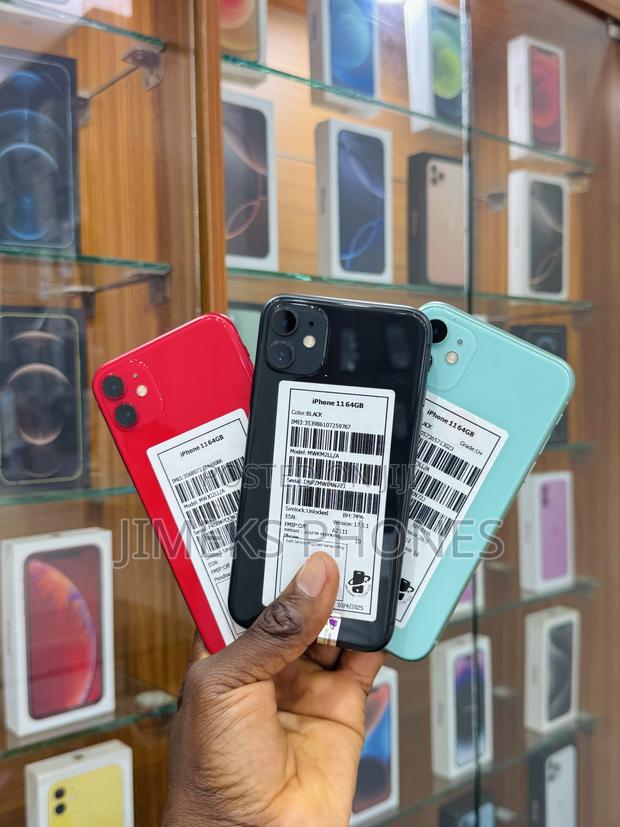 Apple iPhone 11 64 GB photo 2