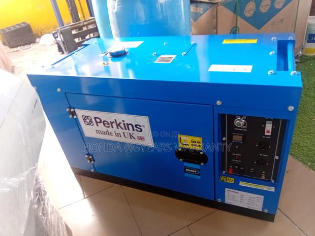 British Standard 16500watt 15kva Perkins Diesel Generator · Photo 2