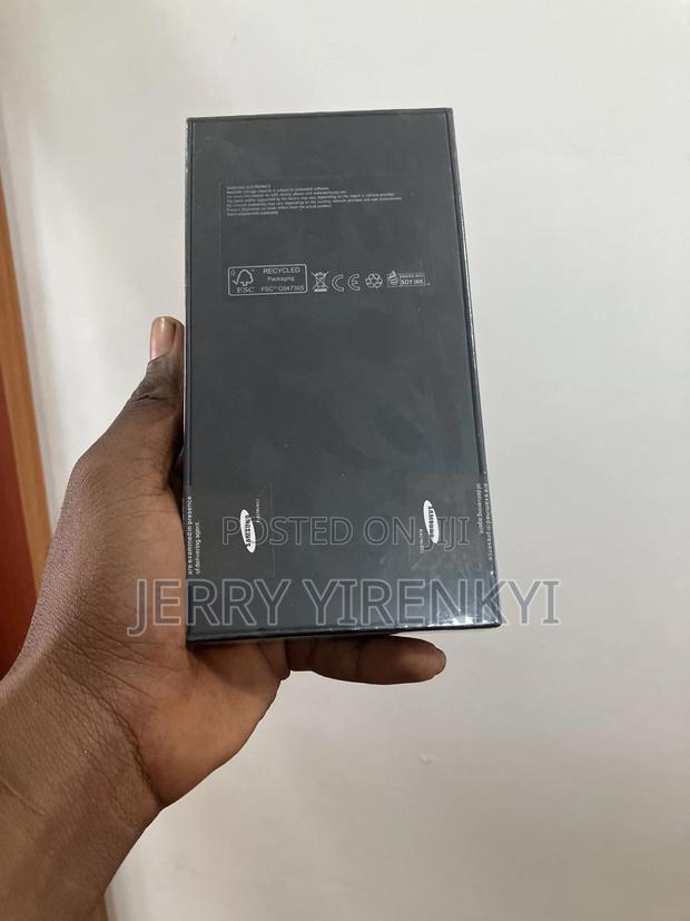 New Samsung Galaxy S23 Ultra 256 GB Black photo 2