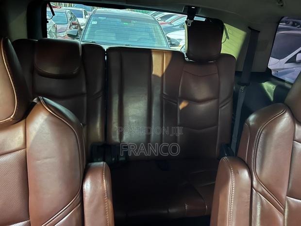 Cadillac Escalade 2017 Brown