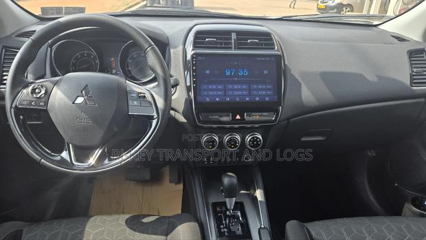 Mitsubishi Outlander Sport SE 2.0 2020 White photo 2