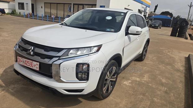 Mitsubishi Outlander Sport SE 2.0 2020 White photo 3
