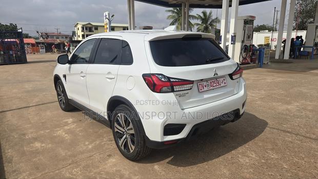 Mitsubishi Outlander Sport SE 2.0 2020 White photo 7