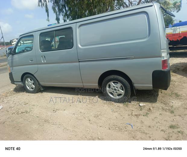 Nissan Caravan (Urvan) 2010 Grey photo 2