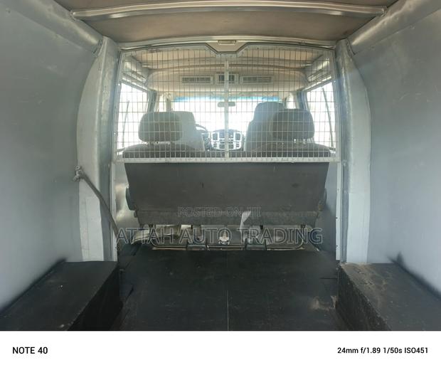 Nissan Caravan (Urvan) 2010 Grey photo 5