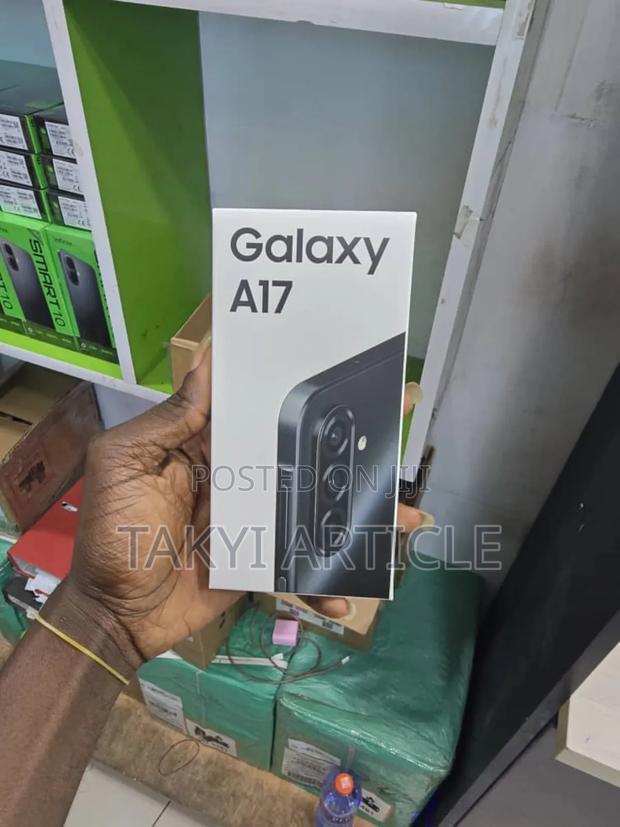 New Samsung Galaxy A17 128 GB Black · Photo 3