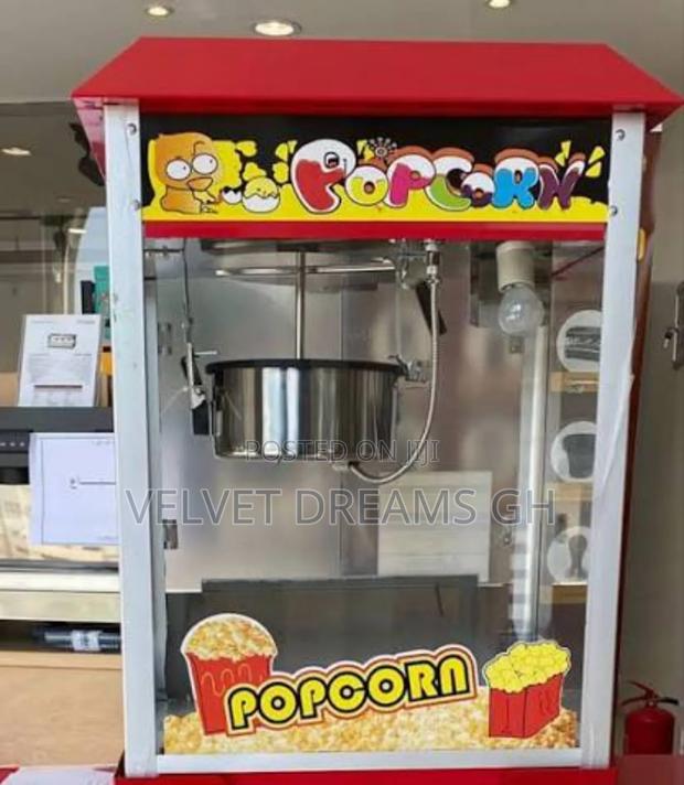 High-Performance Popcorn Machine With Warmer. · Photo 4