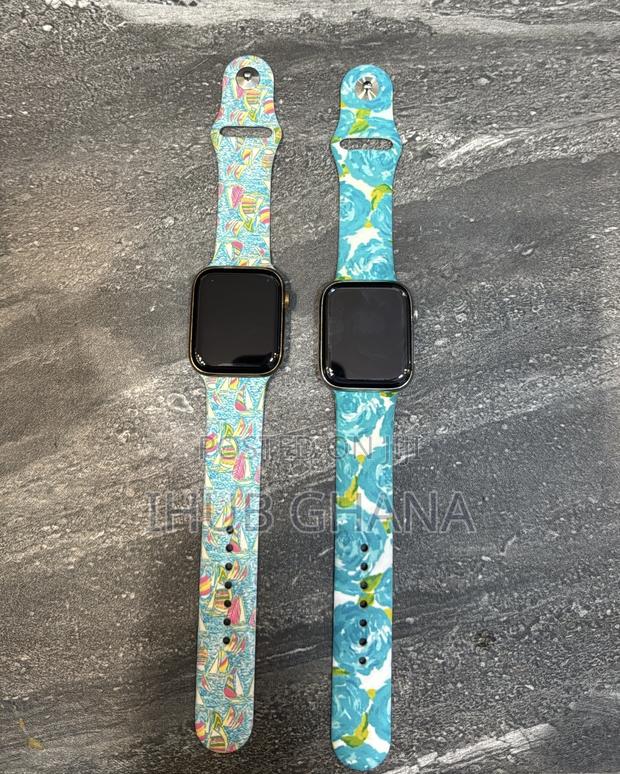 Stainlesssteel Series4 44mm · Photo 2