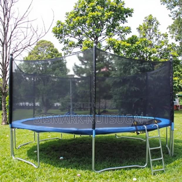 Trampoline photo 3