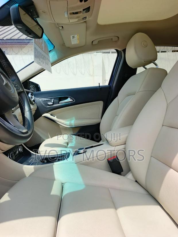 Mercedes-Benz GLA 250 2019 Blue photo 6