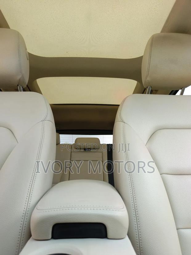 Mercedes-Benz GLA 250 2019 Blue photo 7