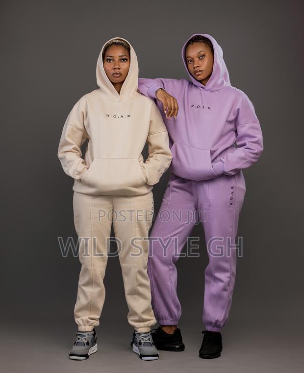 Quality Warm R.O.A.R Hoodie Tracksuits photo 3