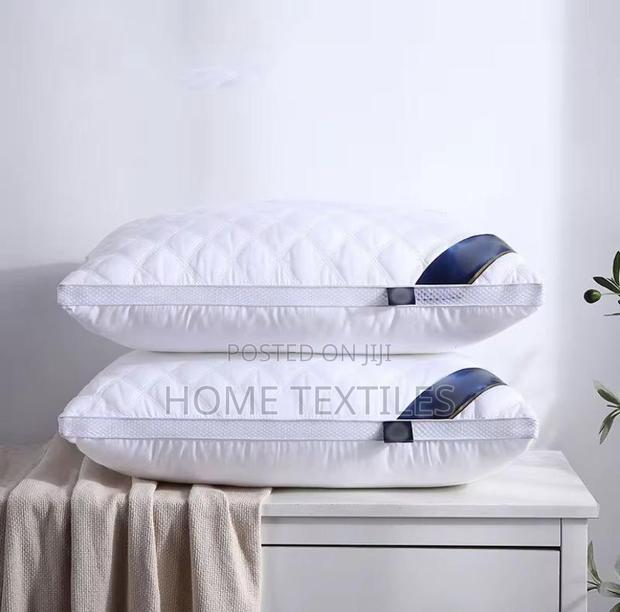 Fibre Filled Pillows for Home, Hotel and Camp Use