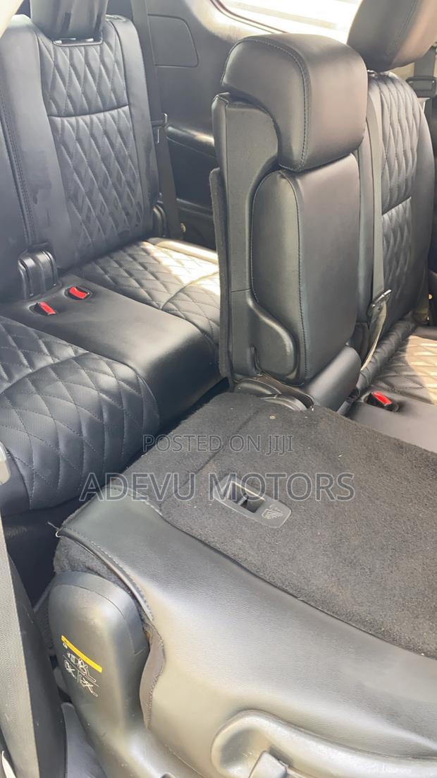 Nissan Pathfinder 2015 Silver photo 8