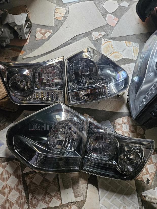 Lexus Rx330 Taillights Complete Available