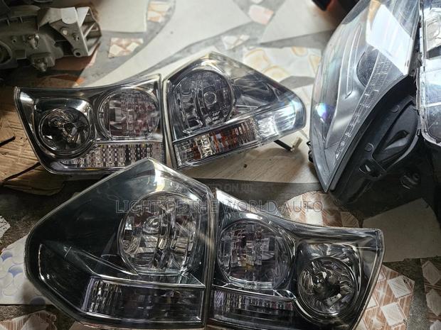 Lexus Rx330 Taillights Complete Available