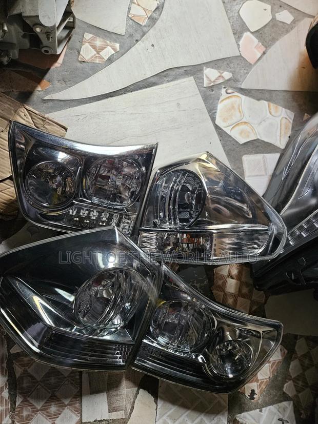 Lexus Rx330 Taillights Complete Available