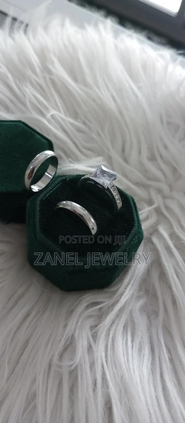 Titanium Steel Silver Wedding Rings · Photo 4