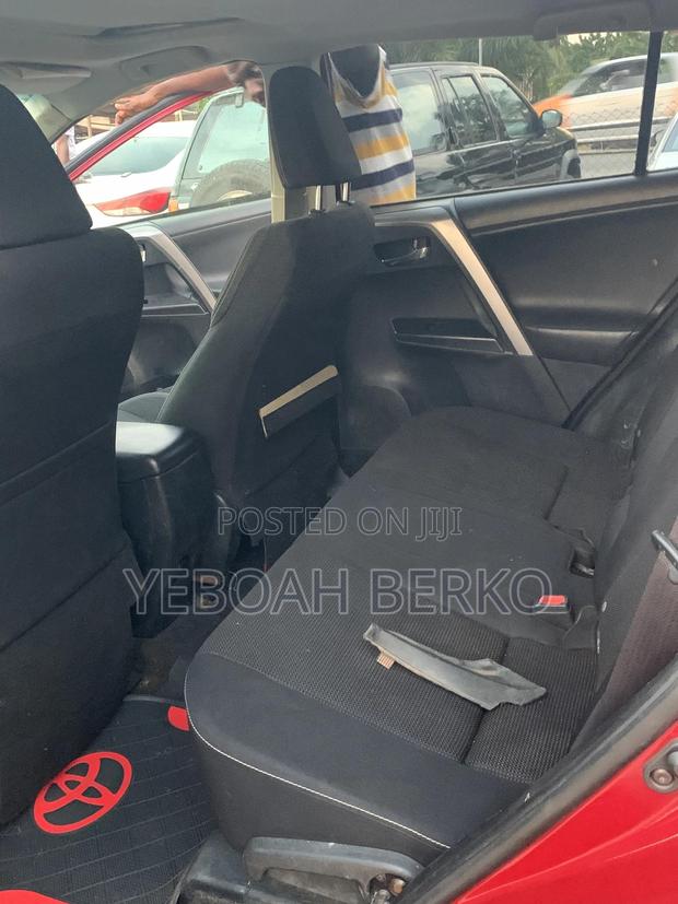 Toyota RAV4 2016 Red